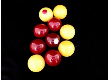 10 Billiard Balls Unmarked Yellow And Maroon