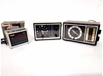 3 Vintage Alarm Clock Radios Including General Electric Model 74725 Beige And Model 74501D And Randix RC95