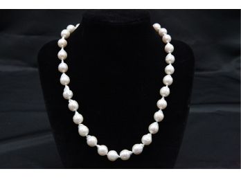 Cultured Pearl Necklace With 14K Gold Clasp