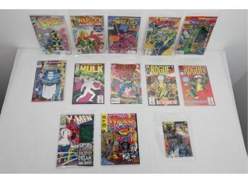 11 Marvel Comics With 3 Promotional Cards & Marvel Magazine - Lot #1