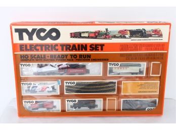 Vintage TYCO Electric Train Set HO Scale Ready To Run - NEW Old Stock