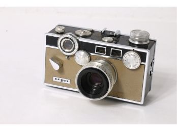 Vintage ARGUS 35mm Film Camera With 50mm F/3.5 Lens