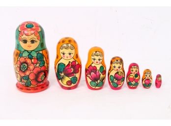 Vintage Russian Nesting Dolls - 7pcs And 8' Tall