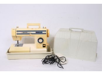 Vintage WHITE ET-6 422-W1 Portable Sewing Machine