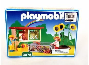 1999 Playmobil Rabbit Hutch New In Box 3075