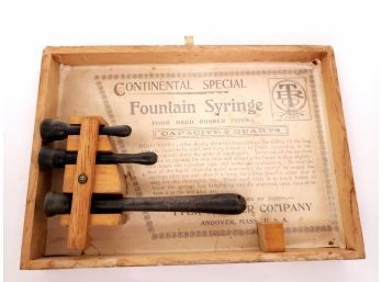 Vintahe Tyler Rubber Company Continental Special Fountain Syringe 4 Hard Rubber Pipes In Box