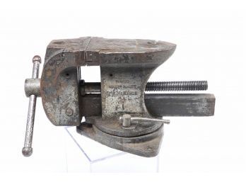 Vintage Wards Master Quality Malleable Iron 4' Grip Vise