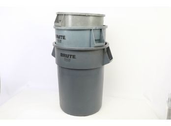 Group Of 3 Rubbermaid Trash Cans