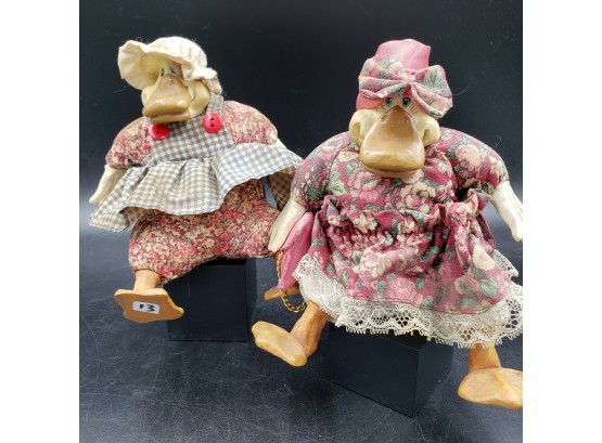 Vuntage Pair Of Russ Berrie Kathleen Vintage Ducks Shelf Sitters