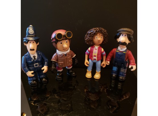 Lot Of 4  Jointed Toy Figures From British Show Postman Pat
