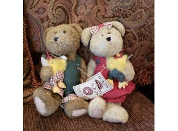 Lot Of 2 Boyds Bear 10' Plush Cassie And Calvin Cooper With Their Pet Turkeys