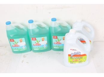 5 Gallons Of Cleaner Mr. Clean Multi Surface & Fantastik Multi Surface