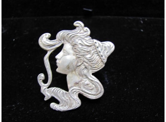 Vintage Sterling Silver Pin