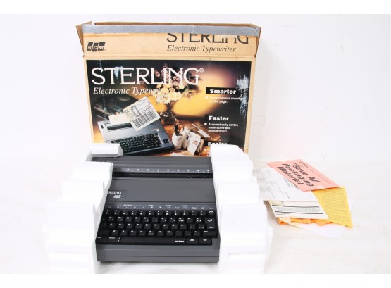 Vintage Smith Corona Sterling SCM Electronic Typewriter Model 5B-1 - Working