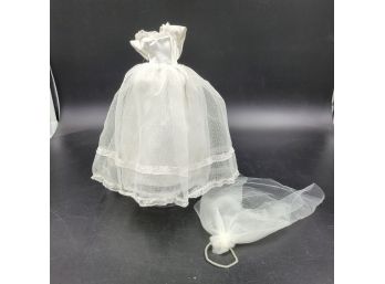 Vintage Mattel Barbie Dream Wedding Dress With Bustle And Veil #947