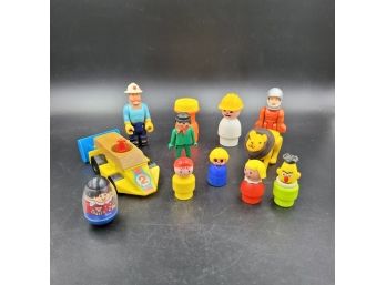 Lot Of Vintage Toy Figures From Sets From The 1970s And 80s