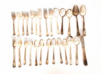 WM Rogers 'sectional' Silver Plate Flatware