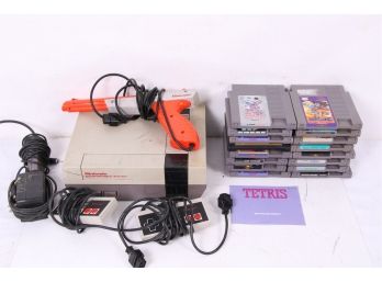 Vintage Nintendo NES System With 16 Games And Accessories