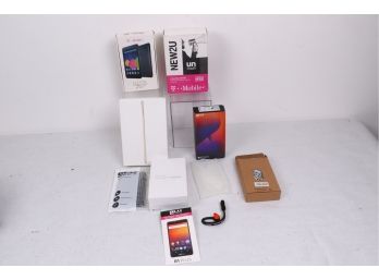 Group Of Phone Boxes And Accessories ( Apple , Samsung Etc)