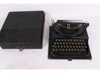 Rare Vintage Remington 'remie Scout Model ' Typewriter