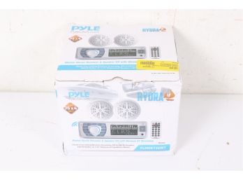 Pyle PLMRKT36WT 5.25 Inch Bluetooth Marine Stereo Receiver & Speaker Kit, White