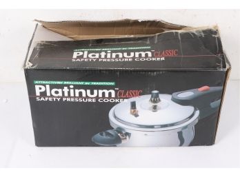 Platinum Safety Pressure Cooker 4.5qt New