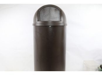 Rubbermaid Commercial Product Trash Can,Round,15 Gal.,Brown