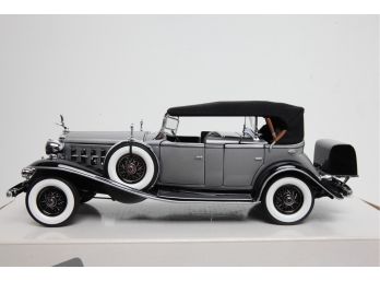Danbury Mint 1/24 Die Cast Model ~ 1932  Silver Cadillac V-16 Sport Phaeton