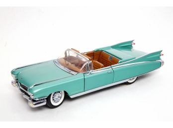 Franklin Mint Precision Model 1:24 Die Cast Replica: 1959 Cadillac Eldorado Biarritz  Limited Edition