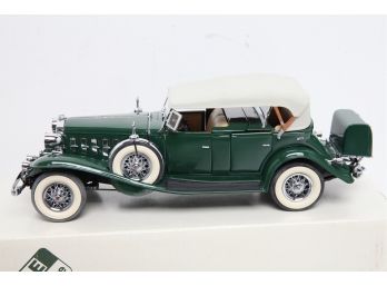 Danbury Mint 1/24 Die Cast Model:1932 Cadillac V-16 Sport Phaeton In Hunter/Forest Green