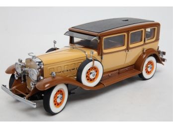 Franklin Mint Precision Model 1/24 Die Cast Replica: 1930 Cadillac Imperia V-16 LWB ~ One Of 800