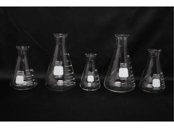 Set Of 5 Pyrex Chemistry Beakers (No 4980)