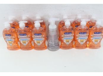 14 Bottles Of  Moisturizing Hand Soap. Includes.. Softsoap  & Method