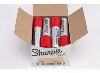 12 Sharpie Red Magnum Permanent Markers