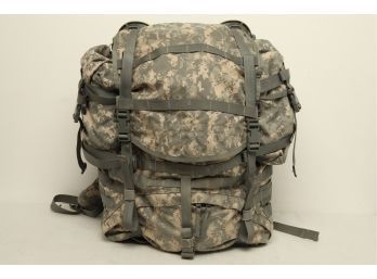 US Army Digital Multi-cam Alice Pack W/Extra Clips