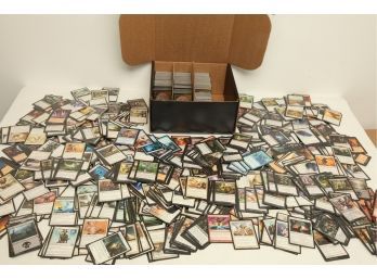 Large Grouping Of Unsorted Magic The Gathering Trade/playing Card
