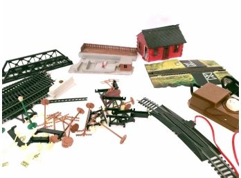 HO Train Layout Accessories Lot