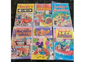 Lot Of 12 Vintage Archies PEP Mad House Comic Books - All In Protective Sleeves
