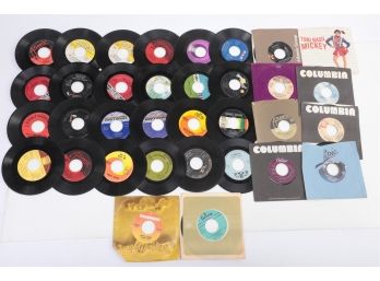 Grouping Vintage 45RPM Recorsa Some With Sleeves