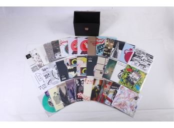 Carry Case Box Lot Collection 45rpm Records 45s Panda Bear, Ramma Lamma, Janes Addiction, Young Widows, Etc.