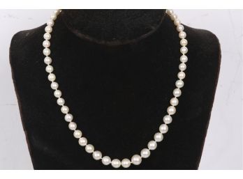 14k Gold And Real Graduated Pearls Ladies Necklace