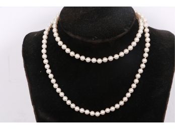 30' Vintage Pearl Ladies Necklace