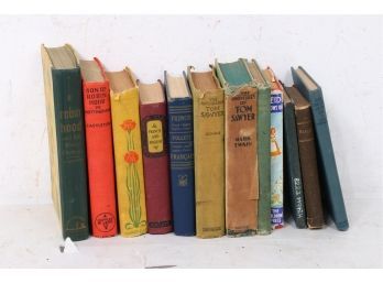 Group Of Vintage Hardcover Books - Tom Sawyer & More