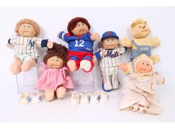 Group Of Cabbage Patch Kids Dolls
