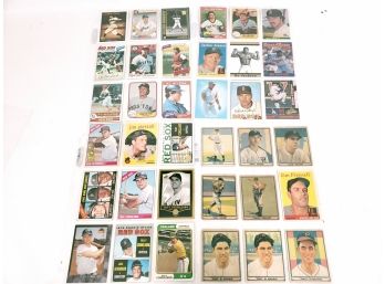 Mixed Voltage Baseball Cards Including Play Ball Gum Cards
