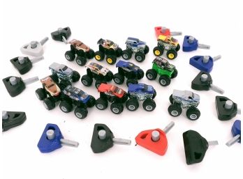 Mattel Monster Jam Collection,  13 Trucks With Keys