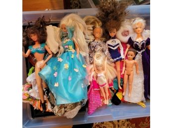 Large Tote Lot Of Vintage 1980s And 90s Dolls And Clothing