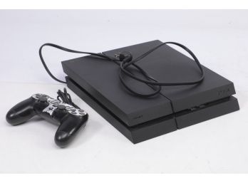 Sony PS4 Console W/ Controller