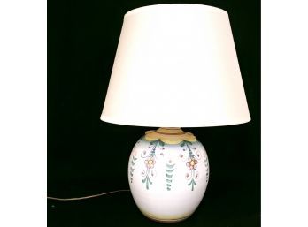 Ethan Allen Table Lamp In Quimper Style