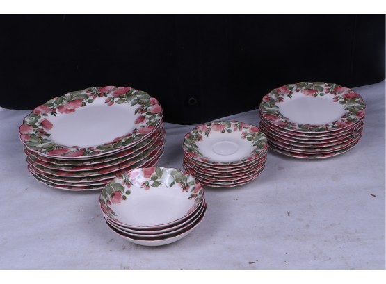 New Nikko Fine Tableware Precious Pink Berry Dishes Set Of 8 Of Each,bowls 4Dishwasher, Microwave, Oven Safe